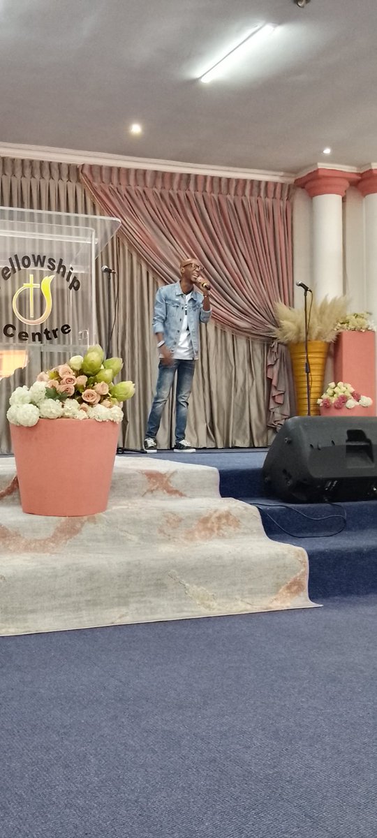 moholoane_t's tweet photo. Last Sunday of 2025 had to be invited by Bra Eddie and Bra Cliff to come minister here today @Fellowship Centre and thanks to Bishop Makganye and Pastor Ruele for that platform. Evening! Fam! Are you good today?

#BokangModimoWaKganya#OYaHalalela#2025

Photo cred Sihle https://t.co/uLSmop0Ema