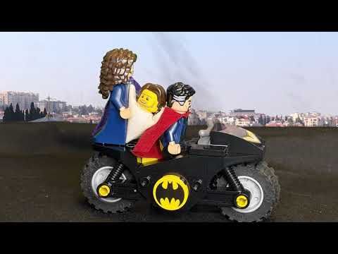 BuiltBible's tweet image. Happy Feast of the Holy Family! An angel appears to Joseph in a dream and gives him a hard command: “Take the child and flee.” Joseph doesn’t argue. He trusts. He obeys.
Built Bible (Lego Bible) brings Matthew 2 to life.
#HolyFamily #Matthew2 #LegoBible  buff.ly/WjGjNKC