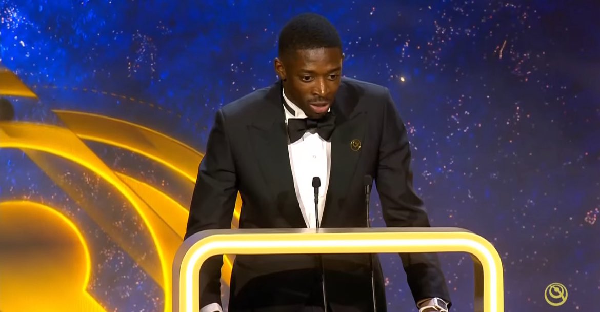 psgcommunity_'s tweet image. 🚨🚨𝗢𝗙𝗙𝗜𝗖𝗜𝗘𝗟 ! 𝗢𝗨𝗦𝗠𝗔𝗡𝗘 𝗗𝗘𝗠𝗕𝗘𝗟𝗘 🇫🇷 𝗘𝗦𝗧 É𝗟𝗨 𝗠𝗘𝗜𝗟𝗟𝗘𝗨𝗥 𝗝𝗢𝗨𝗘𝗨𝗥 𝗗𝗘 𝗟’𝗔𝗡𝗡É𝗘 𝗔𝗨 𝗚𝗟𝗢𝗕𝗔𝗟 𝗦𝗢𝗖𝗖𝗘𝗥 𝗔𝗪𝗔𝗥𝗗𝗦 ! 👏🏻🏆

II a littéralement 𝗥𝗜𝗘𝗡 𝗟𝗔𝗜𝗦𝗦É À 𝗟𝗔 𝗖𝗢𝗡𝗖𝗨𝗥𝗥𝗘𝗡𝗖𝗘 😭 :

-LDC 🏆
-Ligue 1 🏆
-Coupe de…