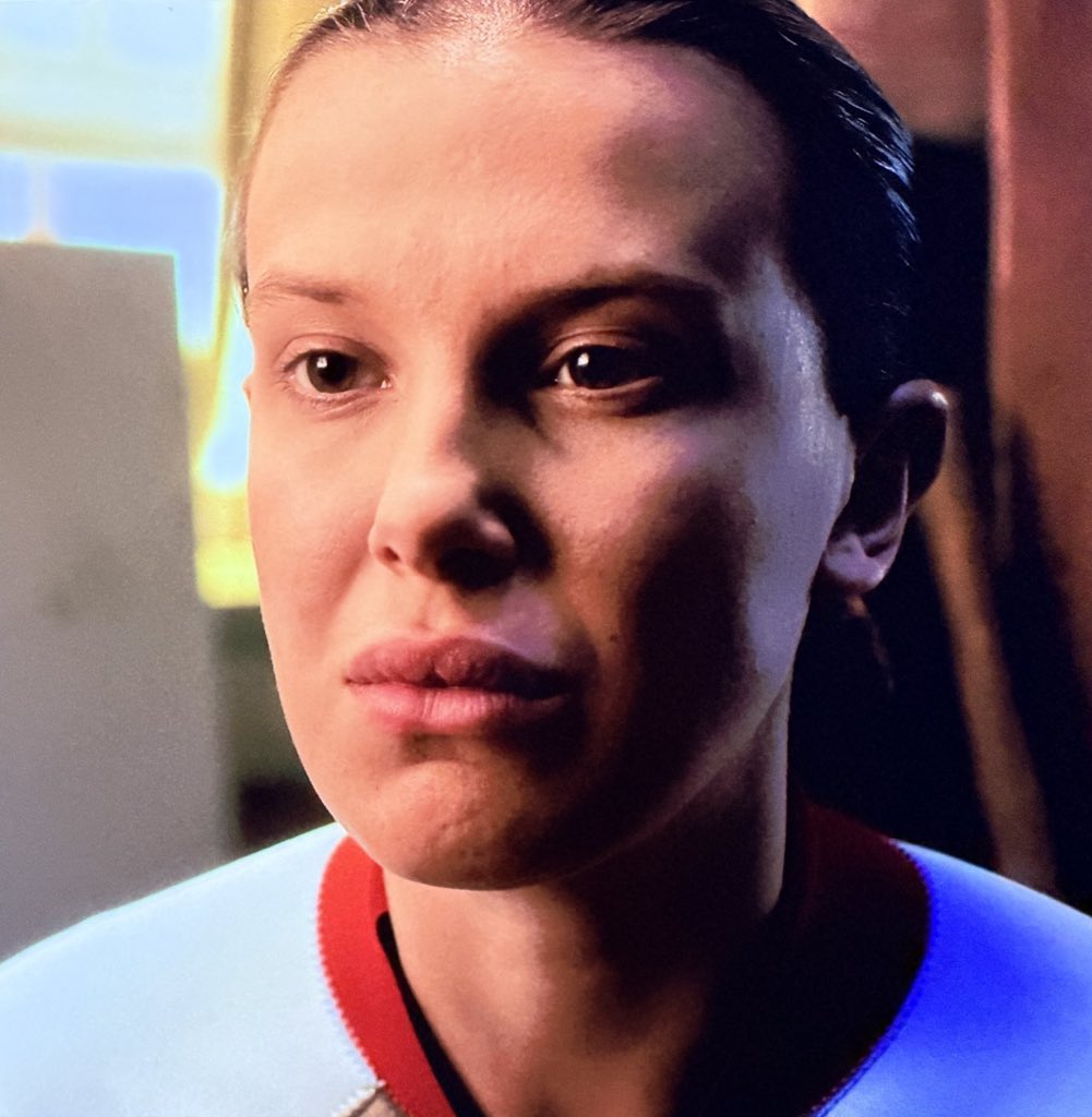 <a href="/StrangerNews11/">Stranger News</a> I didn’t realize it was a breakup scene until I opened Twitter.