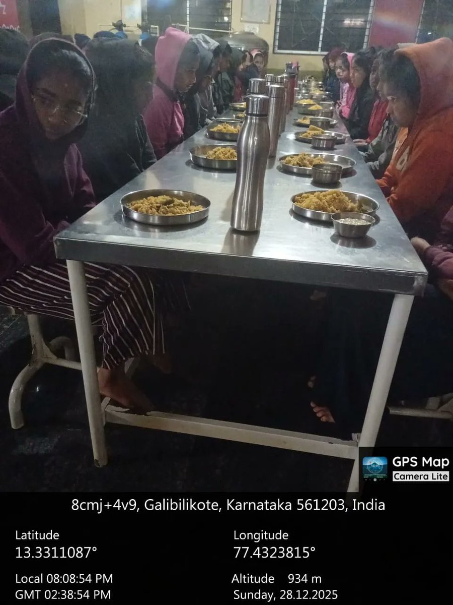 krcrs660's tweet photo. Today's Dinner for KRCRS MADESHWARA DODDABALLAPURA  #SocialAudit_SWDMeals #SocialWelfare_Karnataka https://t.co/NotEcs5lrj