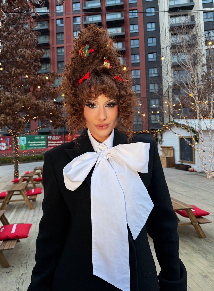 DIDIJ_OFFICIAL's tweet photo. Xmas vibes ❤️ https://t.co/RNNJfUHkQT