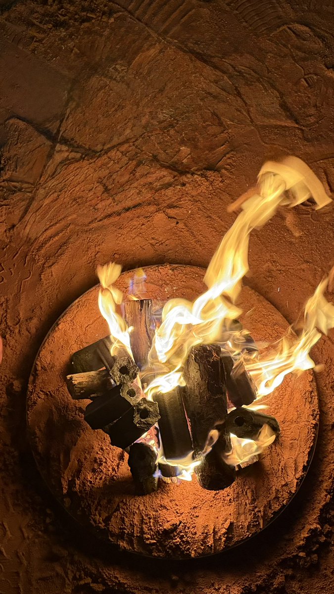 _4tami's tweet image. طب الكـبود اليابسه شبّـة النار..
ومسامر الليل .. الطويل وبراده