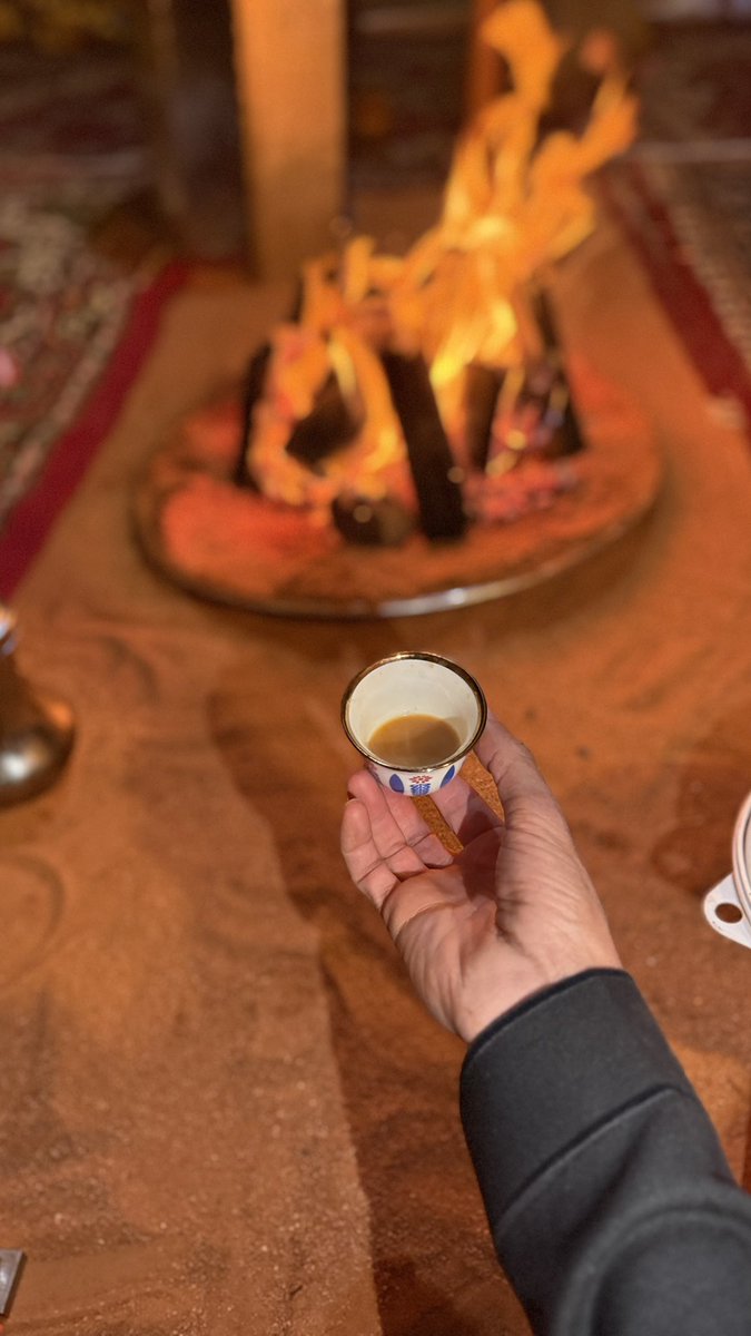 _4tami's tweet image. طب الكـبود اليابسه شبّـة النار..
ومسامر الليل .. الطويل وبراده