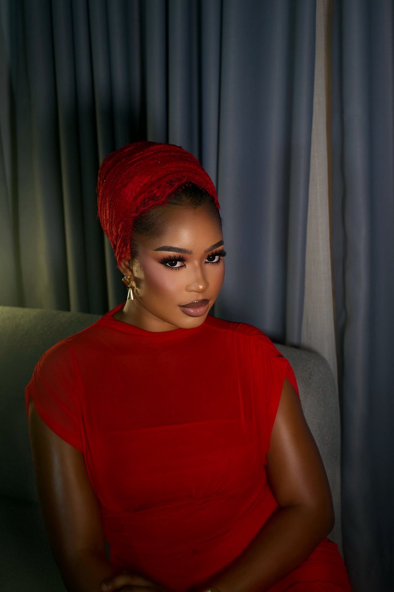 Aitsetsemeh's tweet photo. Collaborated with one of the best Makeup artist in Lagos and we created Magic✨❤️

You can send a DM for your photo shoots,events and I can also help you create content for your brands and also manage your socials😊 https://t.co/23ioqofULZ