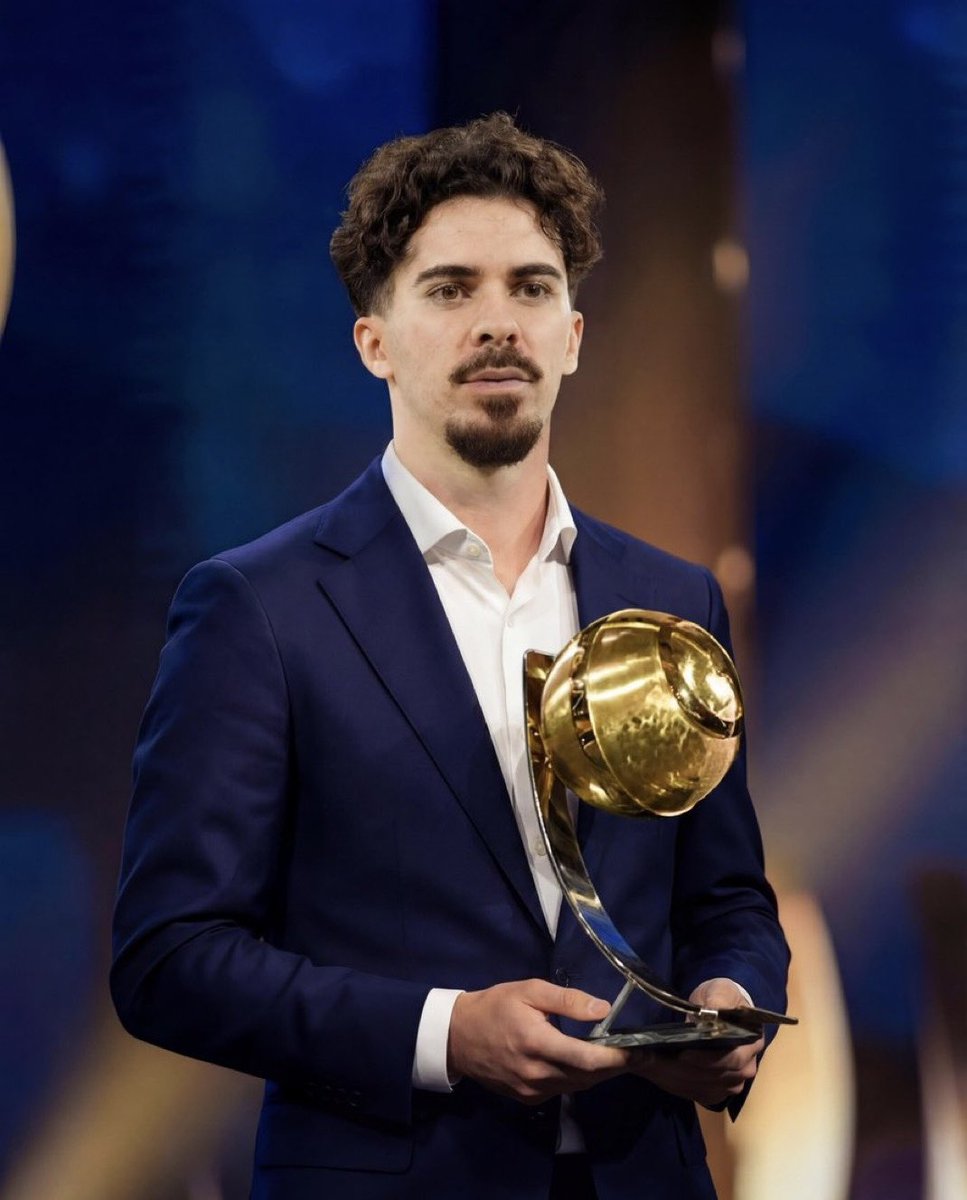 𝗞𝗩 tweet media