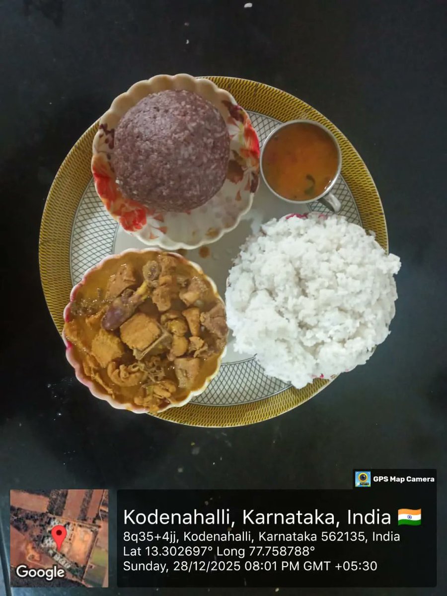 Igrs04's tweet photo. Dinner at IGRS BYRAPURA 04 DEVANAHALLI TQ BANGALORE RURAL DISTRICT  #SocialAudit_SWDMeals #SocialWelfare_Karnataka https://t.co/LBb9RvOSZG
