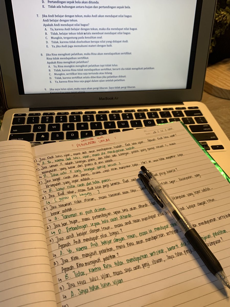 lattethecreator's tweet image. ✦📓[28122025]
latee night study sesh hihi because i was so unmotivated the whole day ughhh 🫩😵‍💫 hari inii full latsol fundamental logika ajaah 🧏🏻‍♀️💬♥️ sleeeep tight moots!