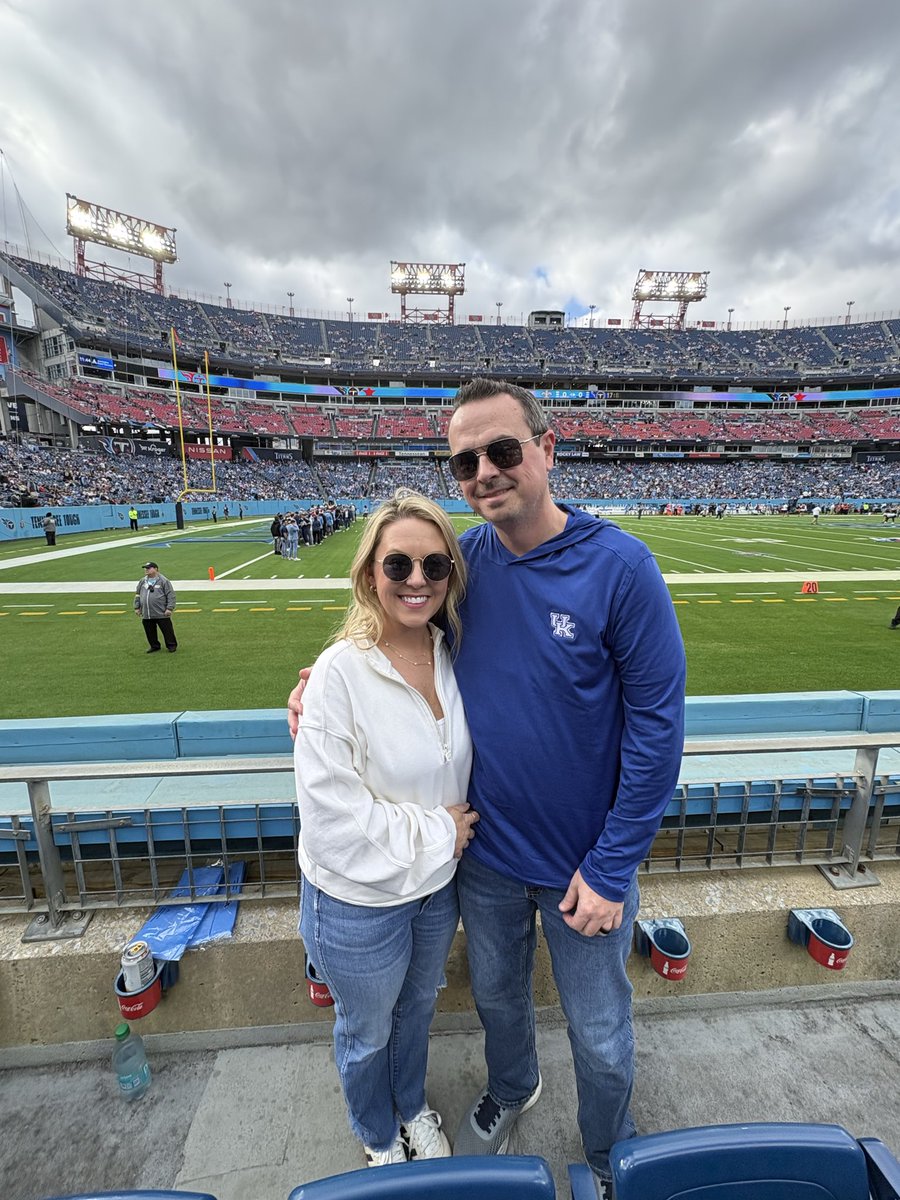 scuddystud's tweet image. Hey @DrewFranklinKSR #BBN made it to the front row of Titans game today. @kimberlyfay32
