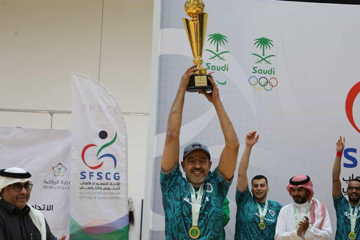 AlmadinahDC's tweet photo. نادي المدينة بطلاً لكأس السوبر

حقق الفريق الأول لكرة الطائرة من الجلوس بطولة السوبر بعد فوزه على نادي الرياض لذوي الإعاقة في المباراة الأولى 3-0 وفي المباراة النهائية 3-2 وقدم الأبطال مستوا كبيراً خلال البطولة

علماً بأن نادي المدينة شارك بلاعبين مصنفين من ذوي الإعاقة ودون الاستعانة بأي لاعب من فئة NE