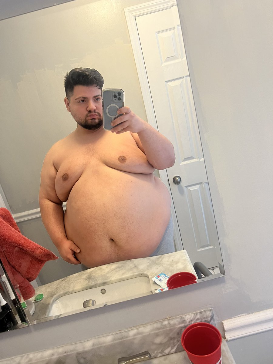 pigboi8's tweet image. I just keep growing