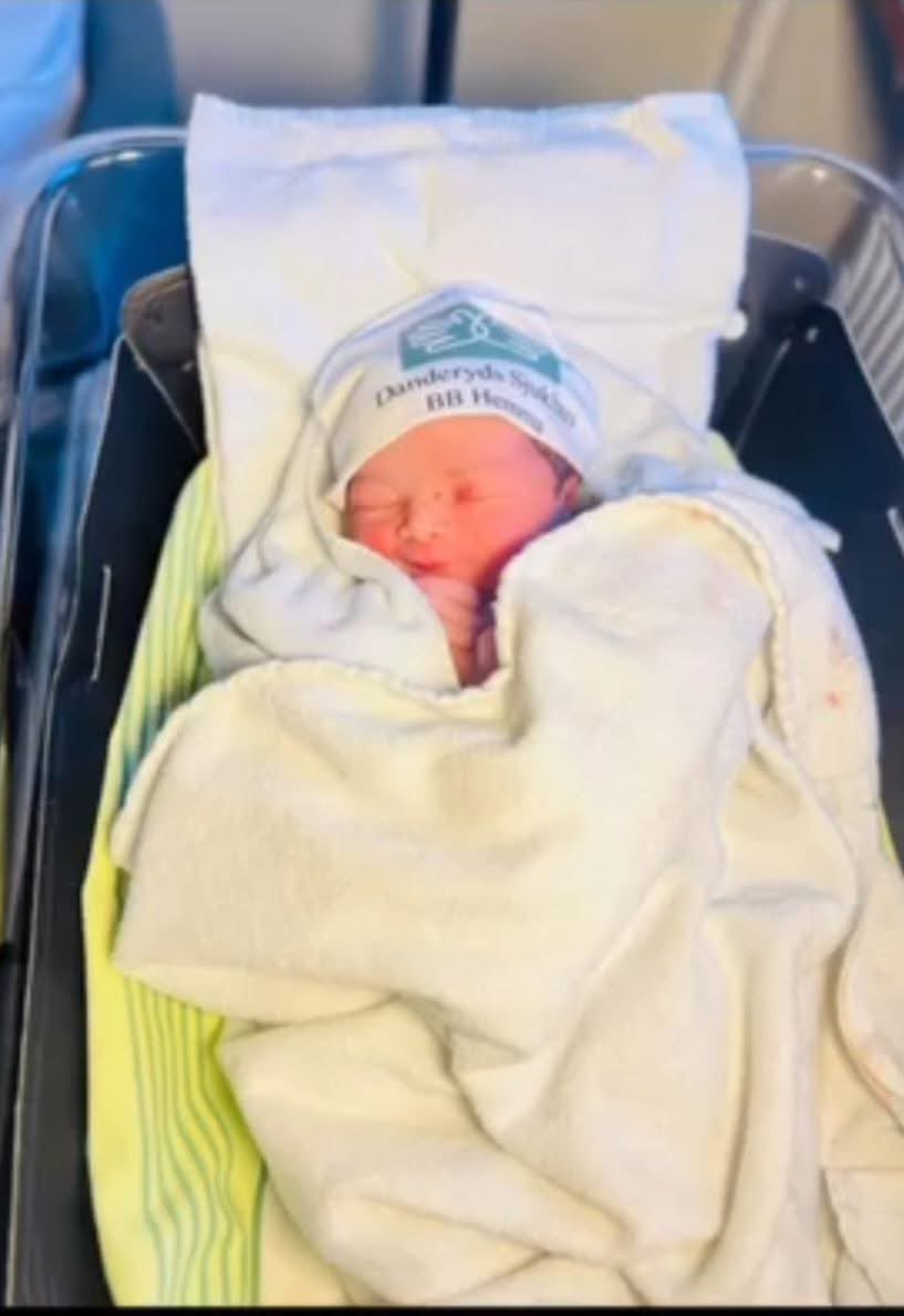 MHudisha27306's tweet image. Today A baby boy was born in Somalind  #burco was named #Netanjahu 👑❤️