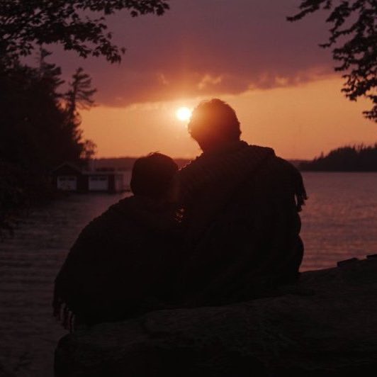 grumpykazz's tweet image. He once believed love would be burning red. But it's golden like daylight