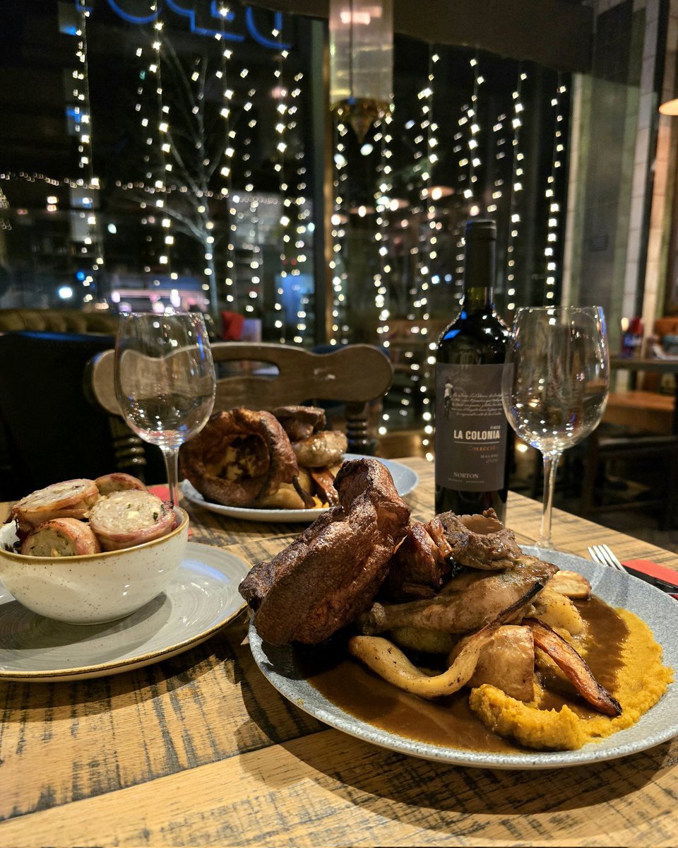 Last call for Sunday roasts at The Depot in 2025! Head down before 9pm and treat yourself to one.

Today's menu includes a turkey roast special and a sharing bowl of pigs in blankets, extending the holiday cheer for another day 🎄

@youngspubs #youngspubsundays