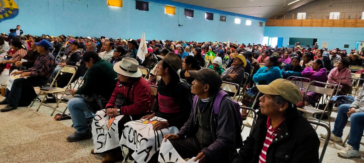GtCodeca's tweet image. Desde Totonicapán, territorio de dignidad y resistencia, celebramos nuestra Asamblea de Resistencias como un espacio de balance colectivo, memoria y horizonte.

🔥🌋 Reconocemos los avances alcanzados con organización y lucha, asumimos con claridad los desafíos que persisten…