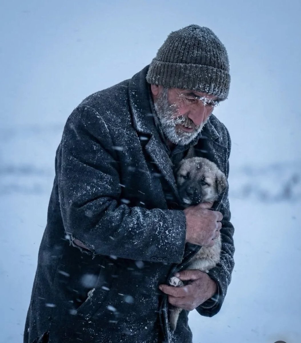 Siz bu halkın hayvan sevgisini ve merhametini nasıl yeneceksiniz ki…

Kars, Karacaören…
