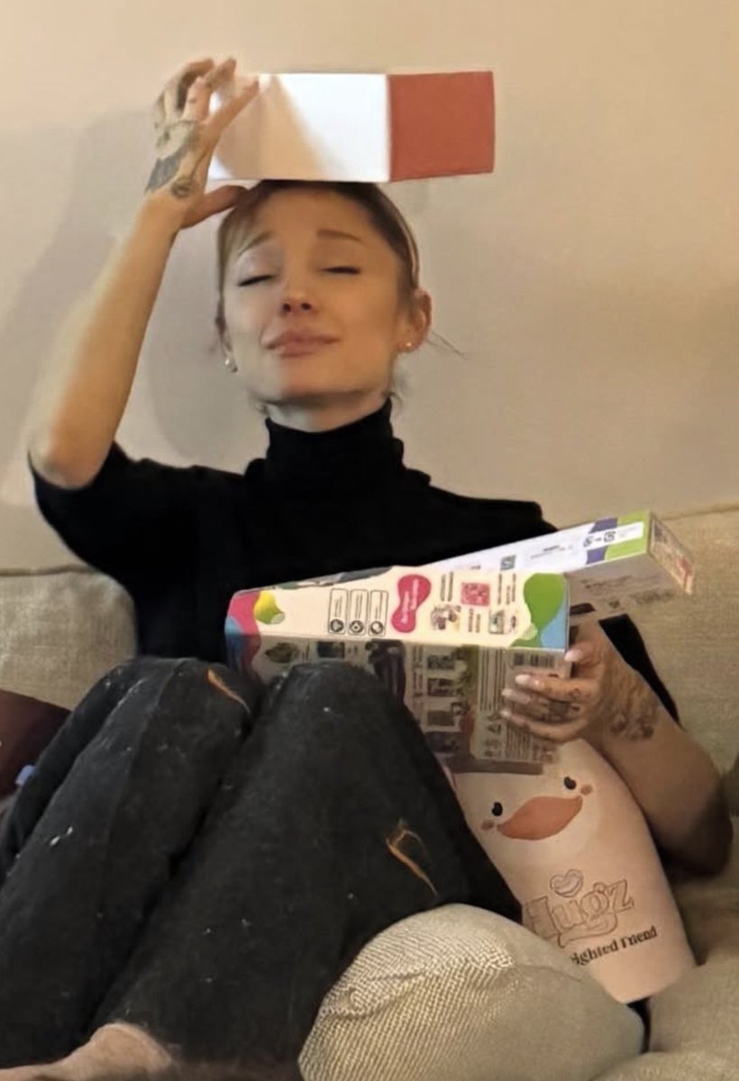 cambeserious's tweet image. she got a new tamagotchi 😭😭