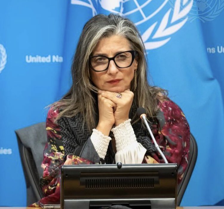 Francesca Albanese:
«Soy la primera funcionaria de la ONU sancionada. ¿Por qué? ¿Por revelar un genocidio?»

Cuando decir la verdad se castiga, el problema no es quien denuncia sino un sistema que mantiene y legitima a quien actúa como gendarme global.

Estados Unidos ejerce ese