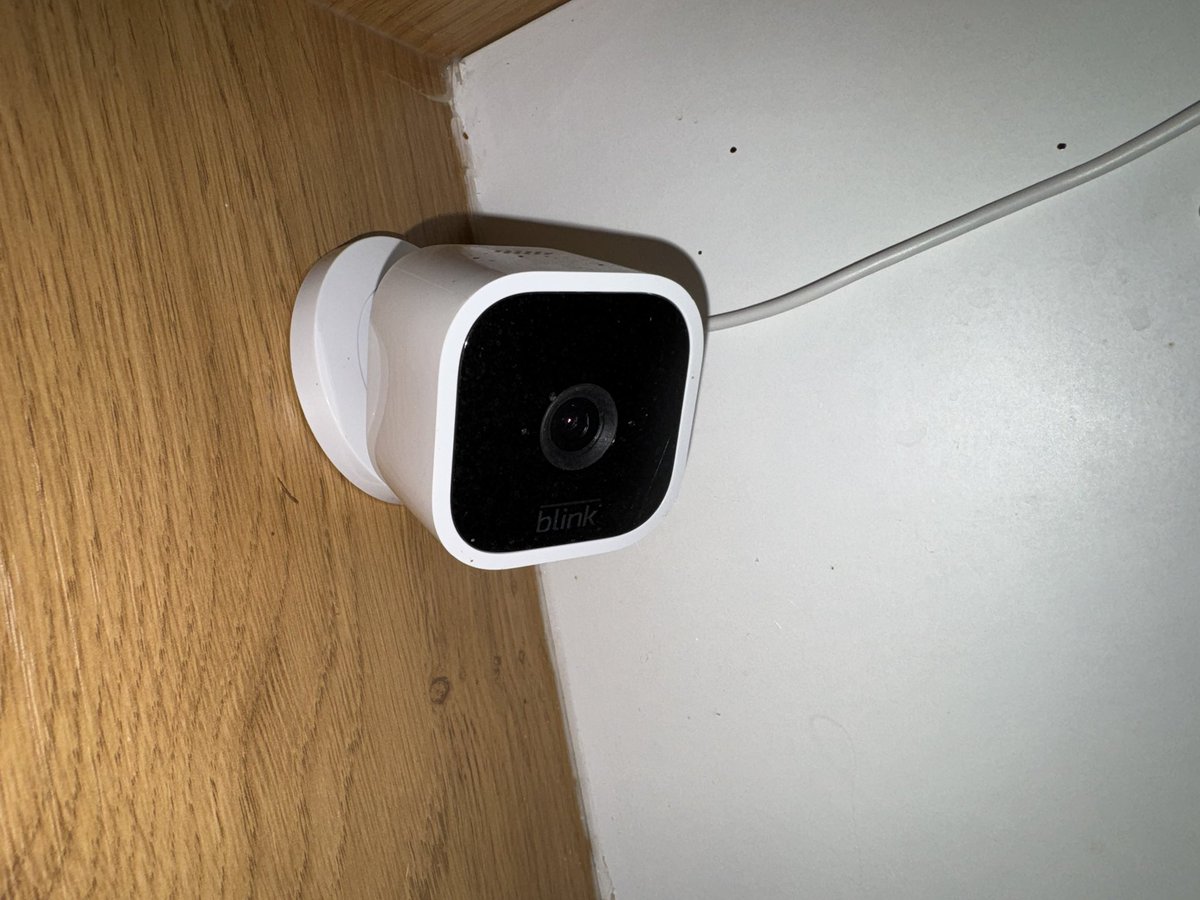 jasonimpey's tweet photo. Another day another film. Todays found footage shoot using Ring & Blink cameras #filmmaking #foundfootage #ringcamera #blinkcamera https://t.co/3c57C7a746