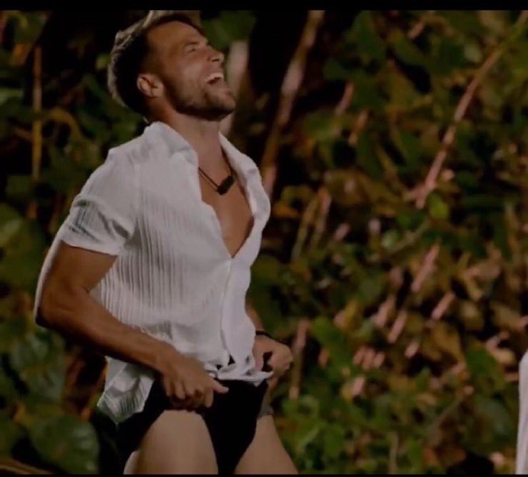 Bigqadi's tweet image. this might be the funniest crashout in history😭