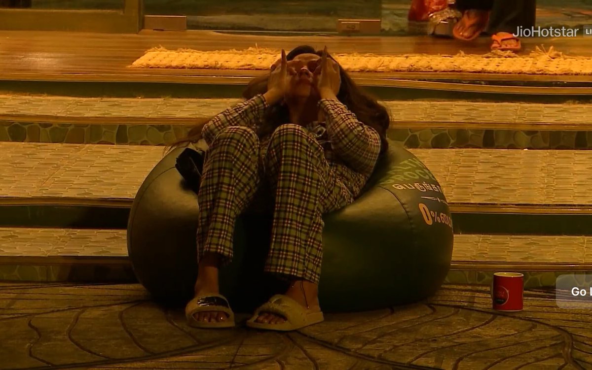 hyeriverse's tweet photo. our divu 🥺🫂
#BiggBossTamil9 https://t.co/7fbV4OXJMA