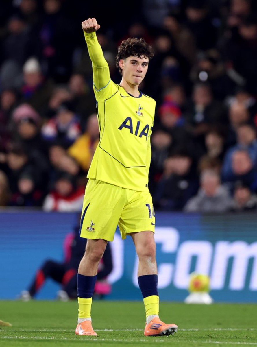 Lilywhite_Rose's tweet image. A Win, away from home, without Romero. 

We’ll take that. 

#COYS