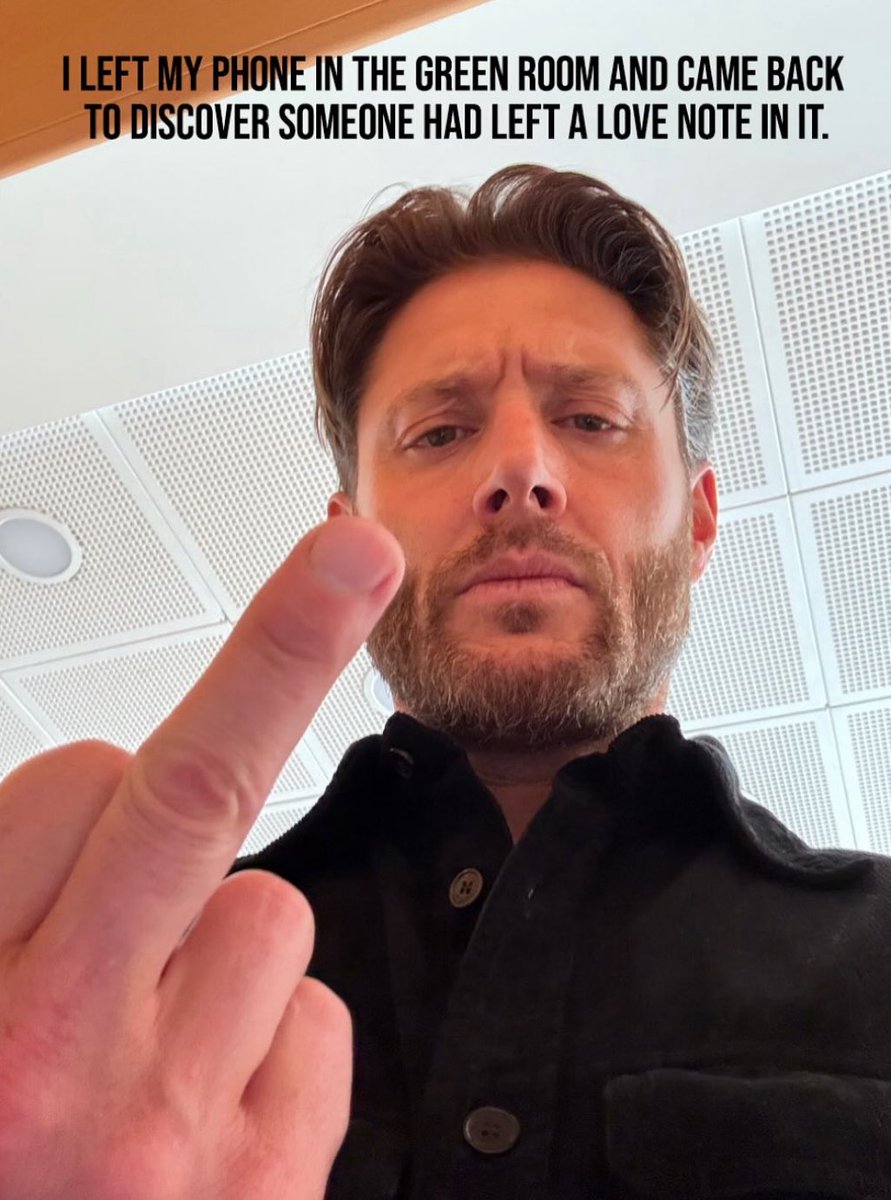 abstractcas's tweet image. pov you left your phone unattended near jensen ackles