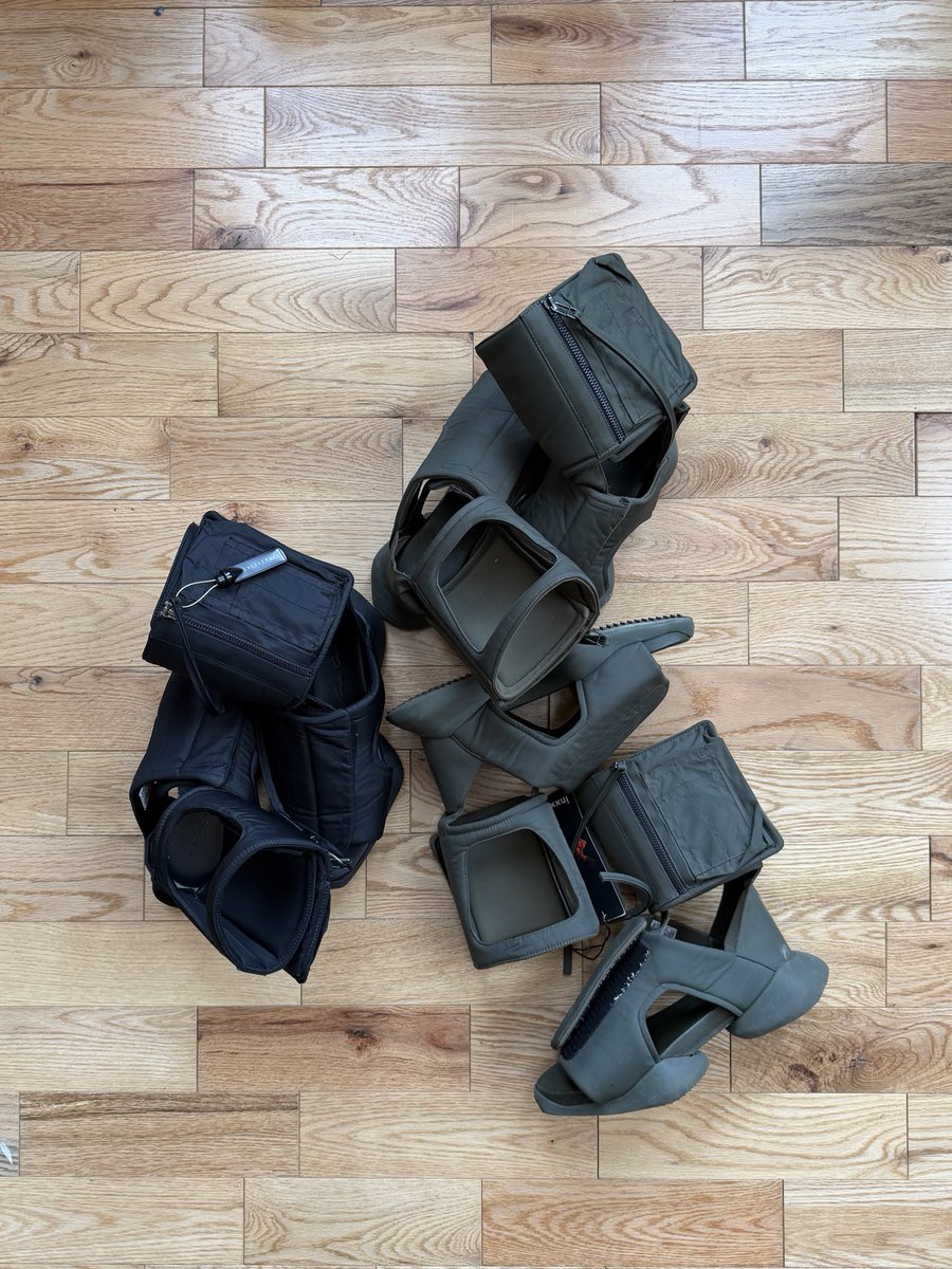 i’ve owned 6 pairs of these sandals at one point. I wish they’d rerelease😭