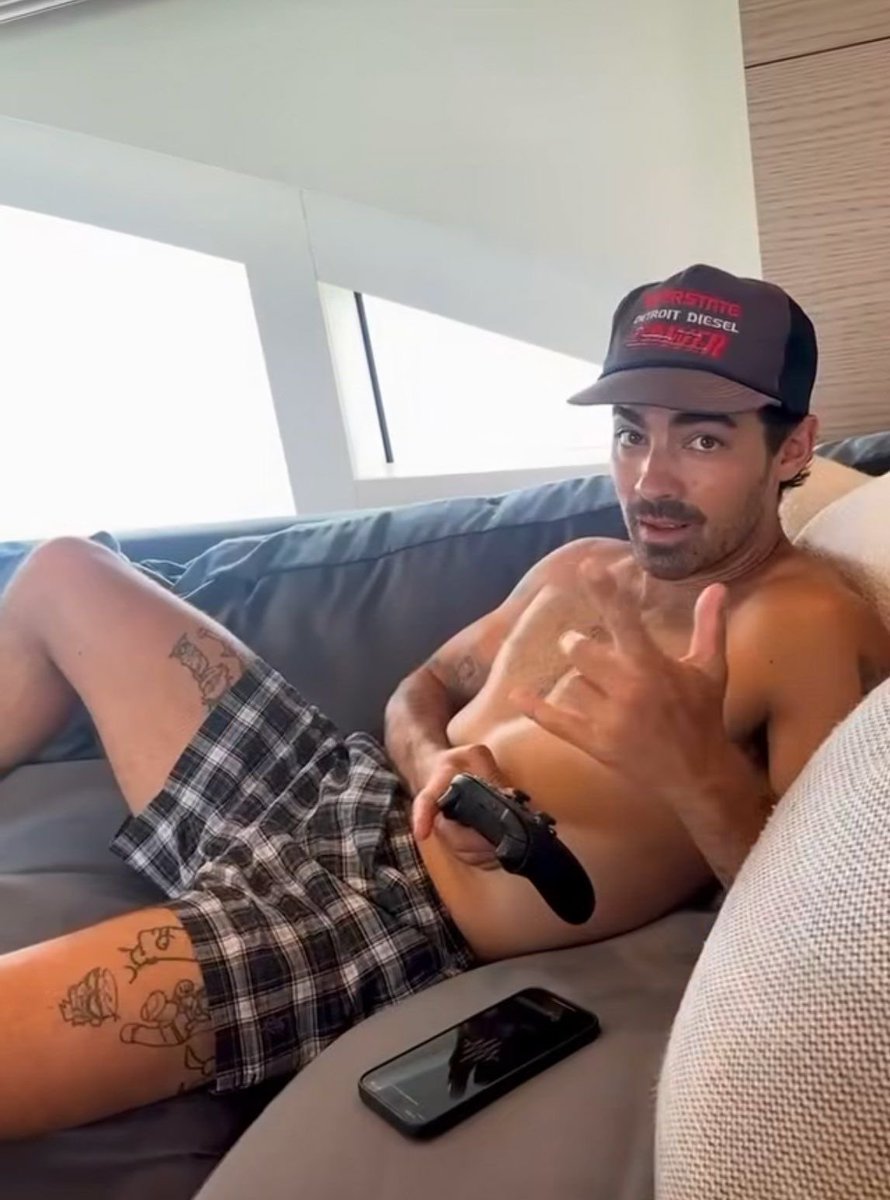 JoBrosAddicted3's tweet image. did i mention "boyfriend material" already? 🙂‍↕️