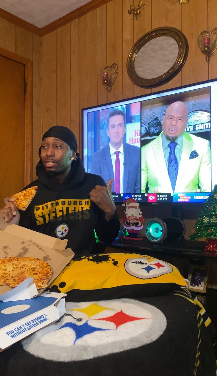 RONTV's tweet image. #GDLIVE Nothing just Pizza and Parlays . love the Lime Green suit my favorite color from VIRGINIA 757