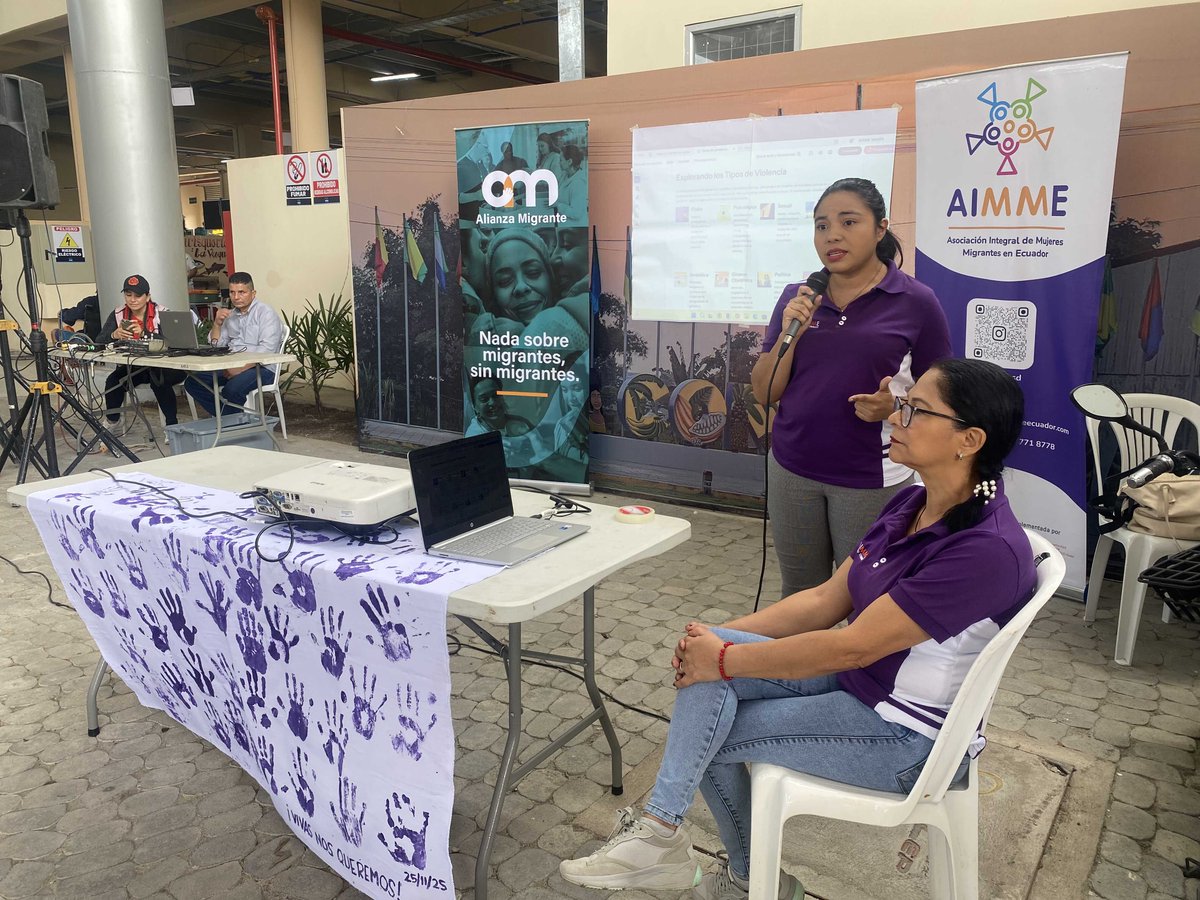 AimmeSd's tweet photo. #16díasdeactivismo💜
Estuvimos presentes en el Mercado Central del cantón La Concordia, donde se llevó a cabo el taller “Rutas de Prevención de VBG”, como parte de la agenda de los 16 Días de Activismo. #AIMME https://t.co/OWSH3n4FFi