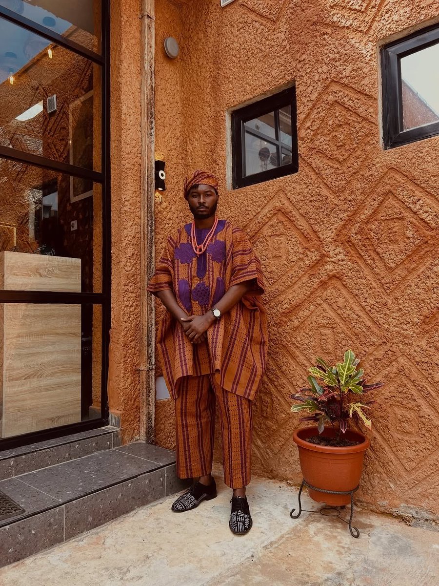 ALÁKÉ piece from the Oyé collection.💯