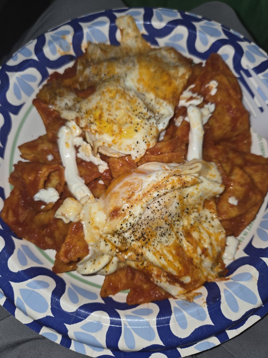 dbm422's tweet image. Decided I wanted some chilaquiles while I watch the #Seahawks play. So I threw something together real fast