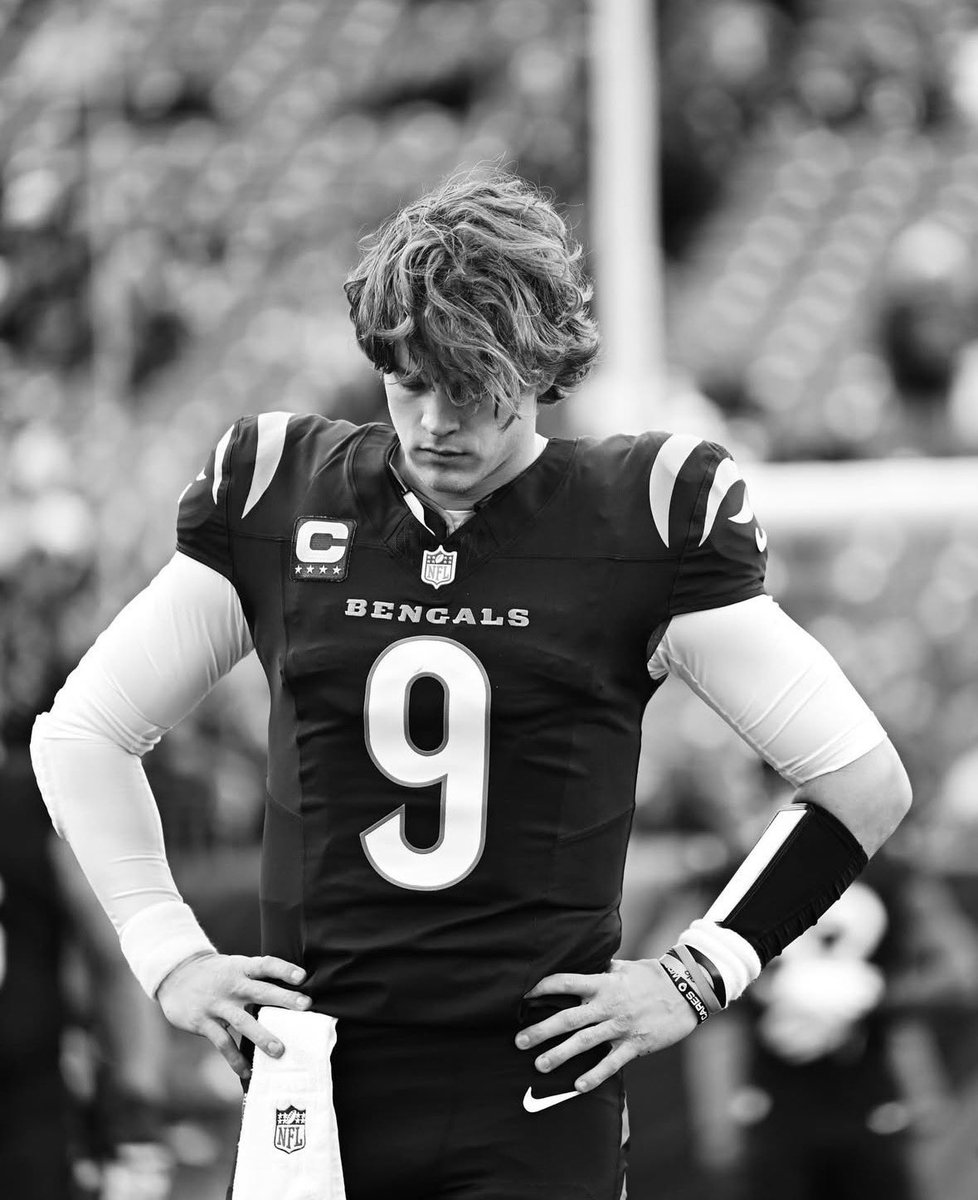 ollgLari7's tweet image. Keep hiding the scissors 🤝❤️‍🔥

 Joe Burrow