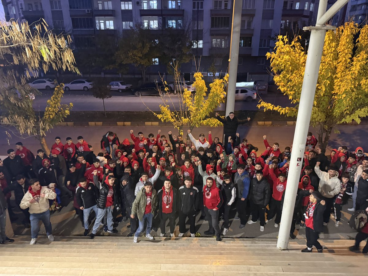 FORZANTEP BURADA!
Şampiyonluk yolunda Gaziantep Basketbol’un yanında.

28.12.2025 | Gaziantep Basketbol’umuz - İstiklal Spor

#ForzAntepGrubu