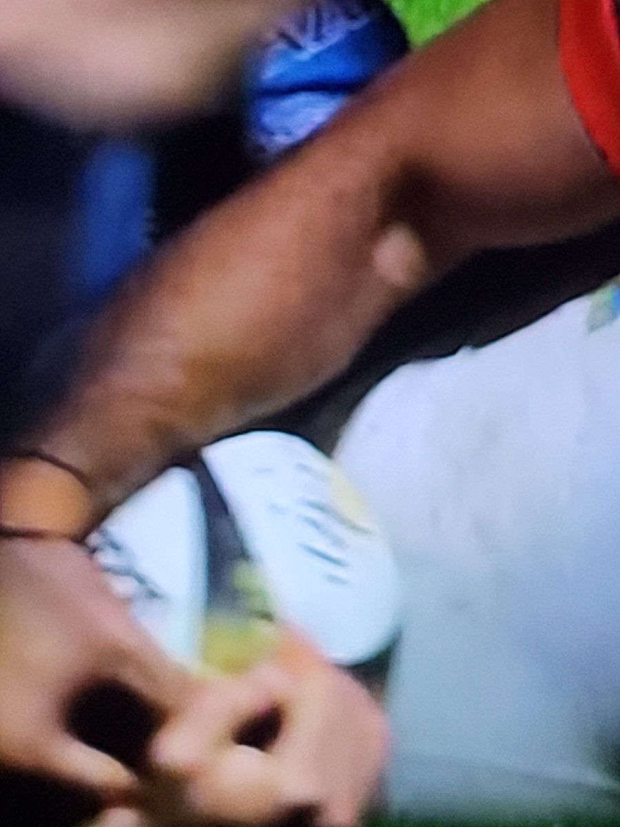 Variete_Rugby's tweet image. Toulon s'impose avec le bonus 31-16, mais que ce fut brouillon. L'USAP aurait mérité mieux. On est obligé de repenser à cet essai invisible qui est le tournant du match #RCTUSAP