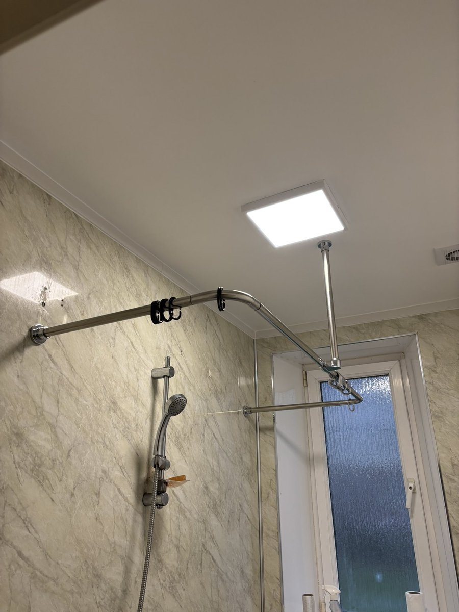 handymunro's tweet photo. Before and after. #scotstoun #leak #propertymaintenance #bathroomdesign #bathroomrenovation #glasgow https://t.co/UJBThZDpsI