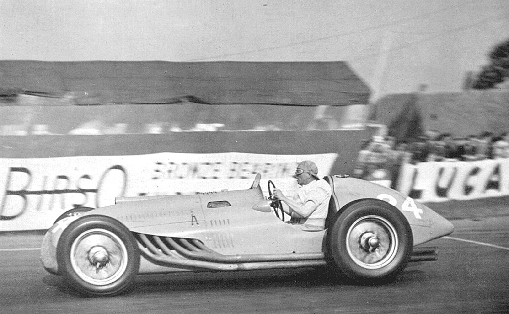 VintageLastFlag's tweet image. .
🏁1949 british gp #talbot-lago 26c #F1 #racing 🏁

1949 british gp - philippe tancelin (talbot-lago 26c) 5th "

🏆 internal-combustion.com/nuvolari/1949-… 🏆
.