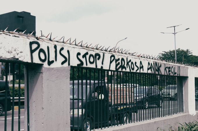 kukusisifus's tweet image. 