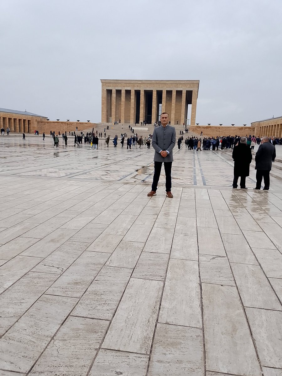 bzkrt7474's tweet photo. Cumhuriyetçi Milletin Partisi olarak, bu toprakları bize vatan yapan, bağımsızlığımızın ve Cumhuriyetimizin mimarı, ebedi komutanımız ve Ulu Önderimiz Gazi Mustafa Kemal Atatürk’ün huzurundaydık https://t.co/1bqsIeYT2U