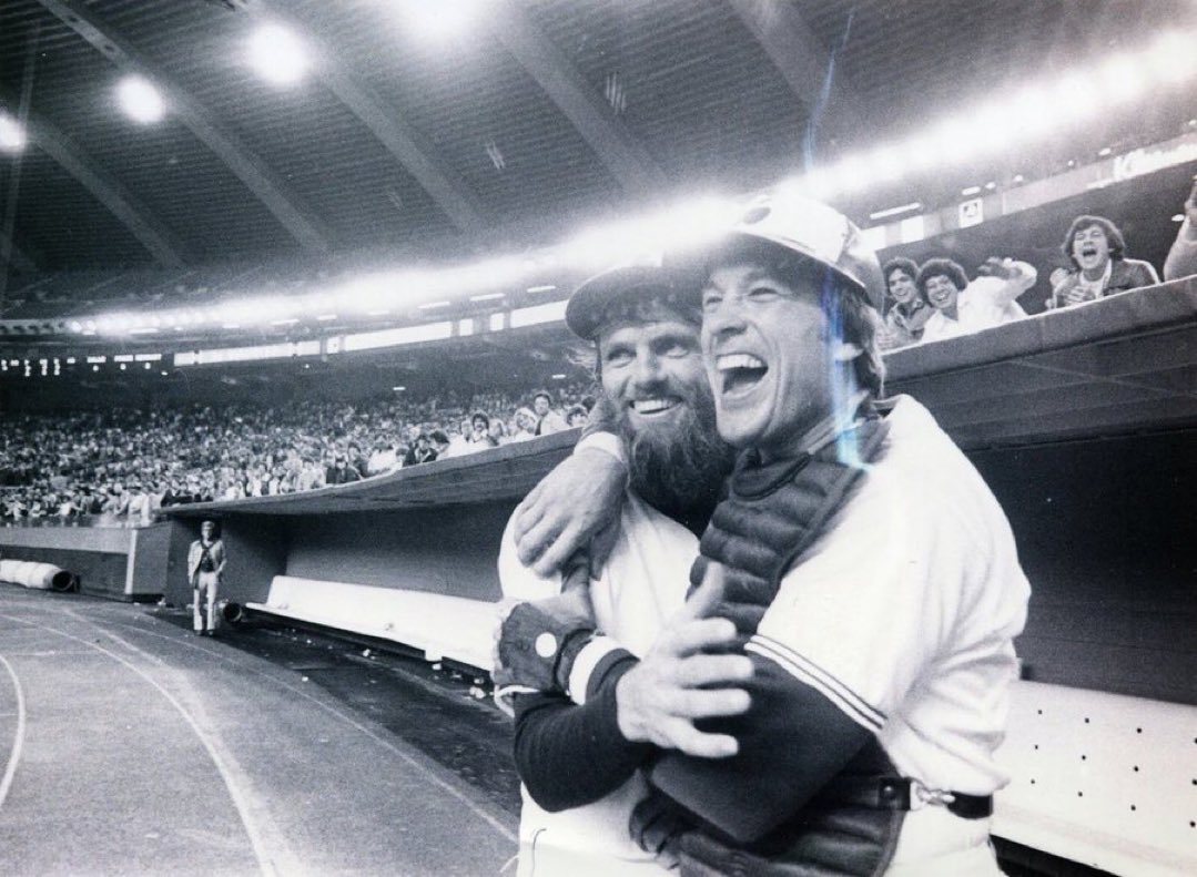 Happy Birthday to Bill “Spaceman” Lee, who turns 79-years-young today! 

Pictured here with Gary Carter in 1979.