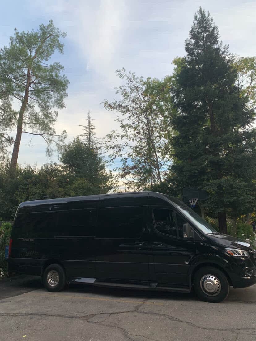 DHConciergeSVC's tweet image. #SprinterLife #ExecutiveCoach #BusinessTrip #DHConciergeService