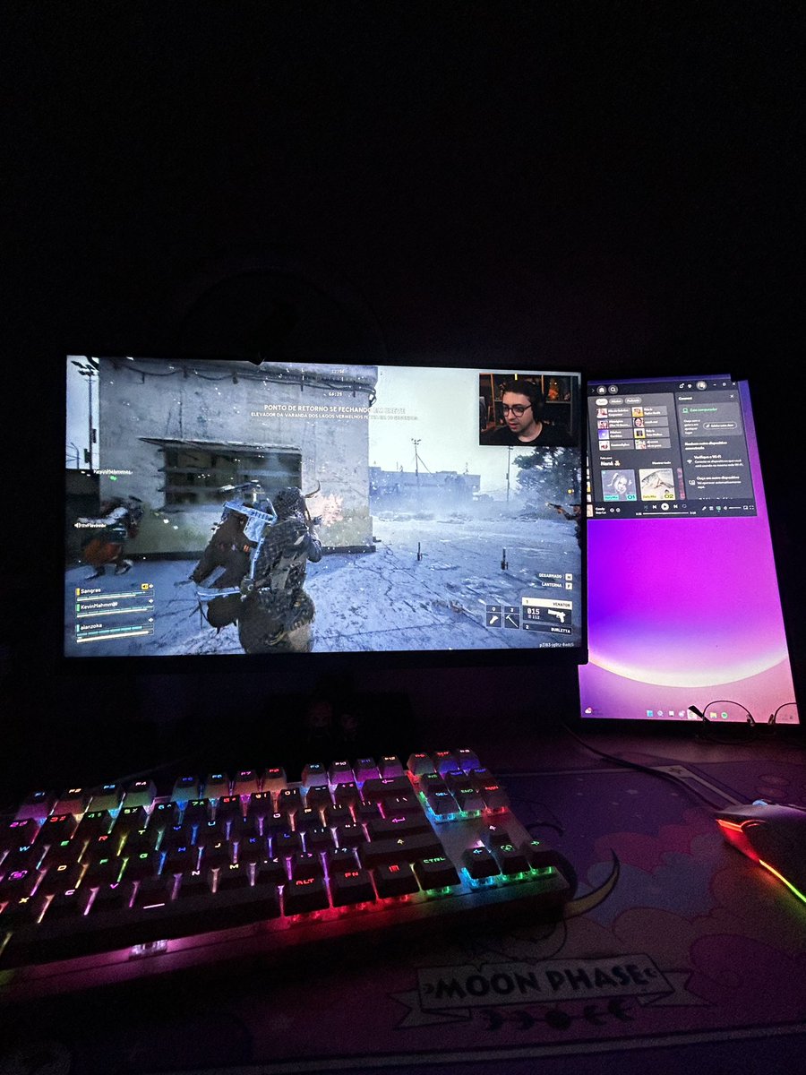 nathallllly's tweet image. momento conforto de uma garota!