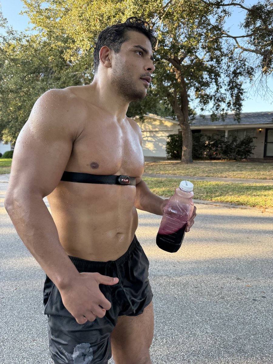 Paulo Costa tweet media
