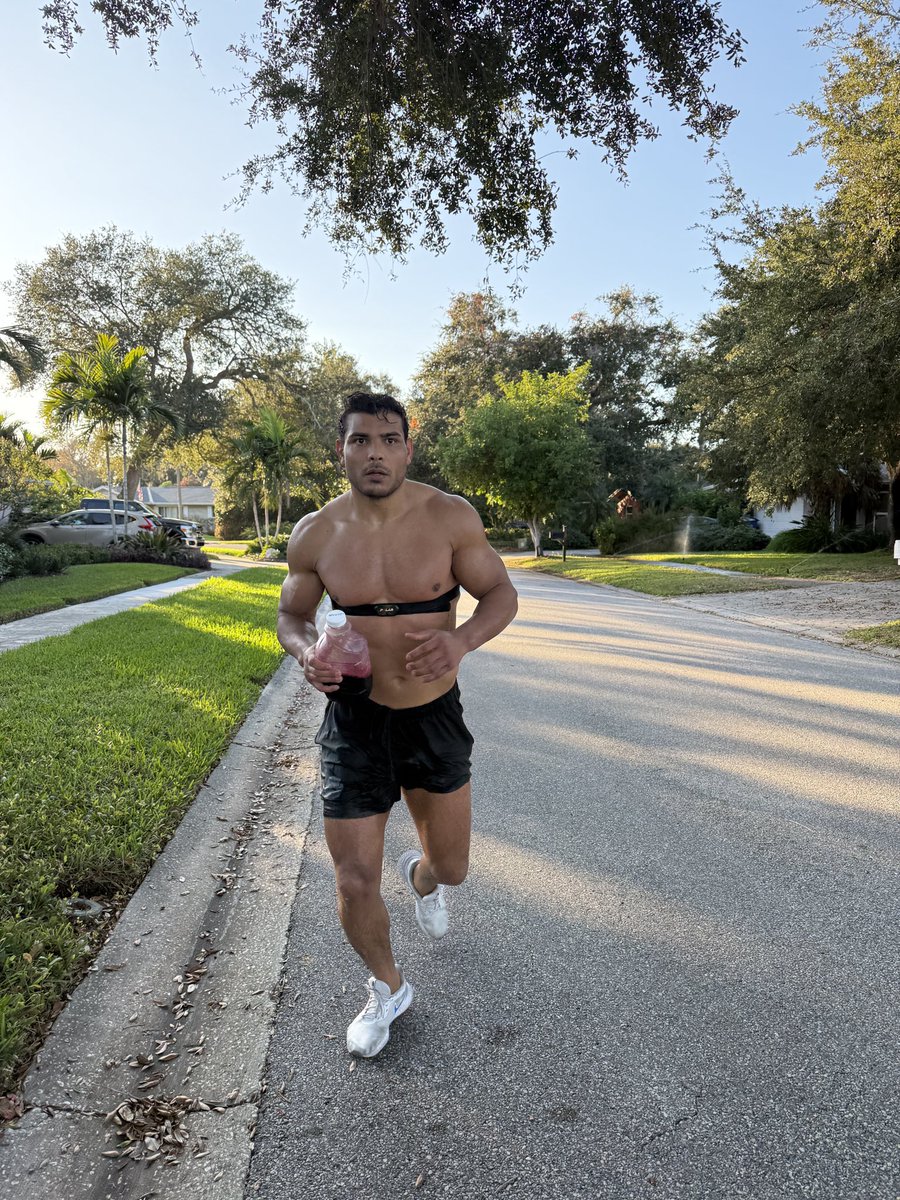 Paulo Costa tweet media