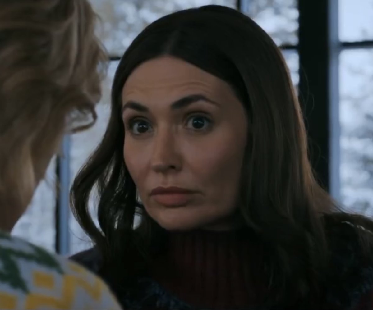 lesbian_fleabag's tweet image. you can actually pinpoint the second she knows the gay sex is about to stop