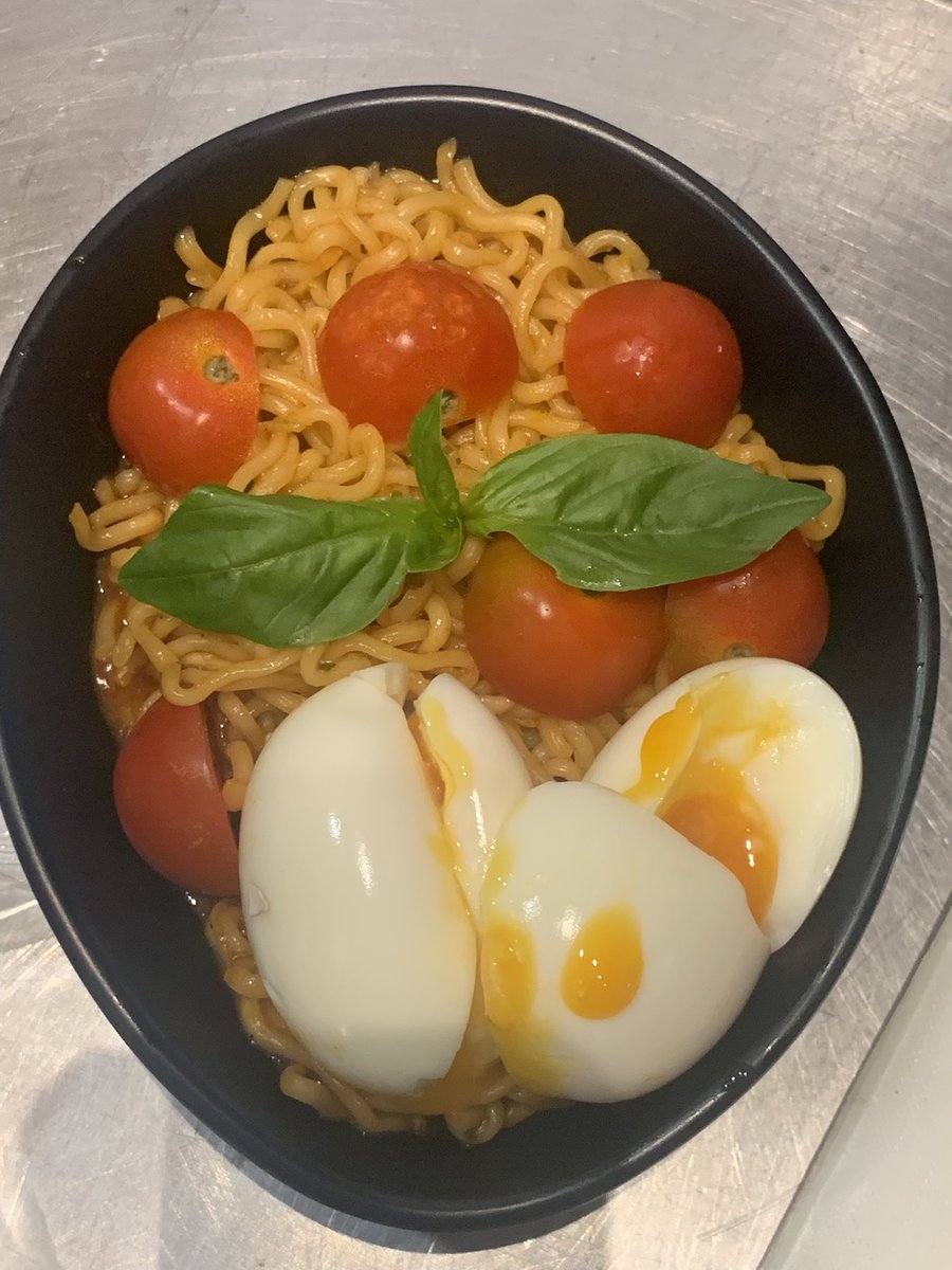 at7_thapa's tweet photo. Current with cherry tomatoes and soft boiled egg https://t.co/jhX4WQmLnm