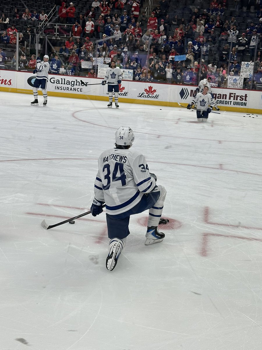 mrbeleaf's tweet image. I’m here and I’m scared