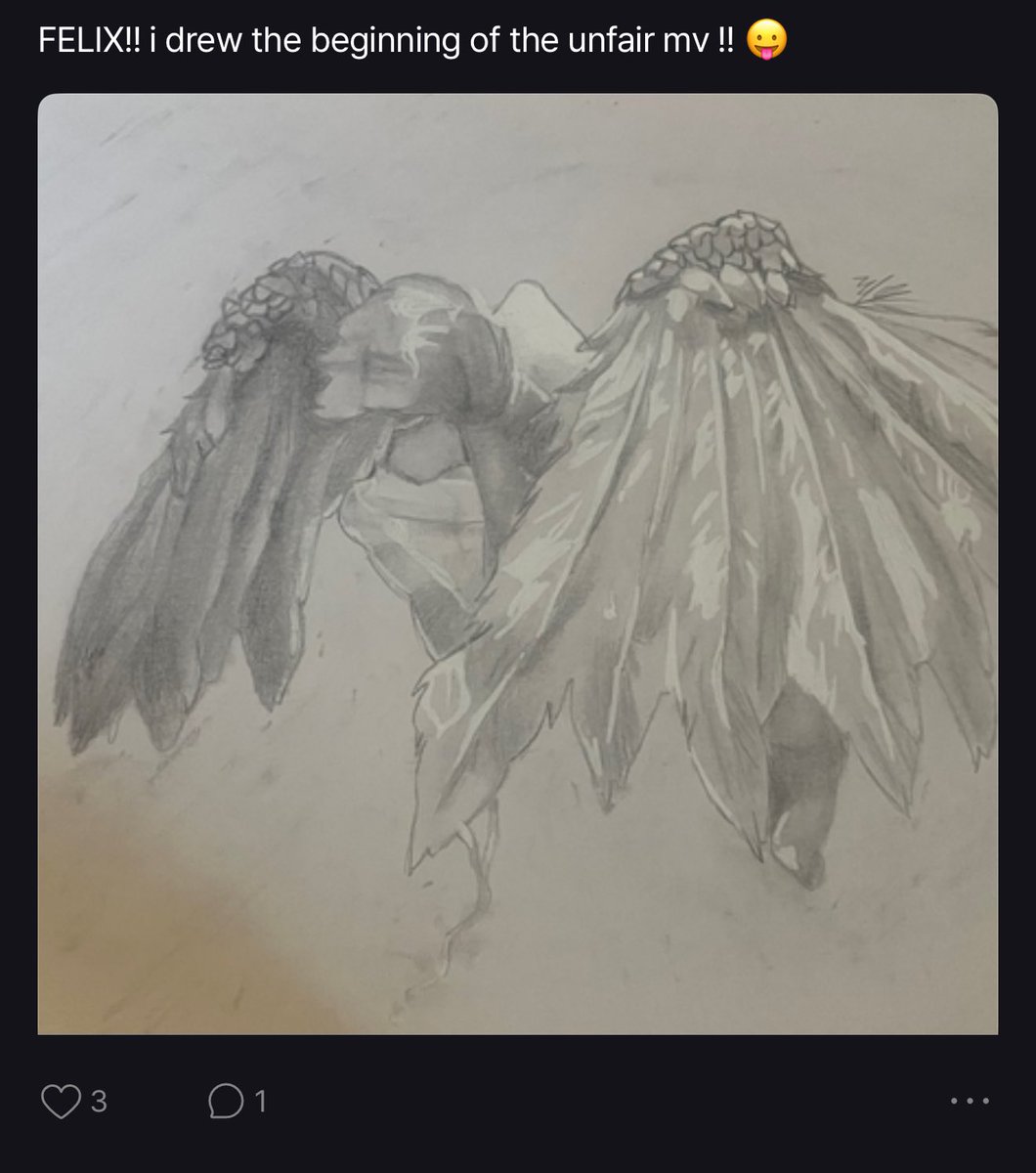leeknowgat's tweet photo. La piba le pone a felix "ay felix te dibuje las alas del mv unfair" y este le contesta "pensé que era un perro con alas, luce bien. Gracias:)" 

JAJAJAA DIOS LO AMO TANTO https://t.co/r5NuXZtGTW