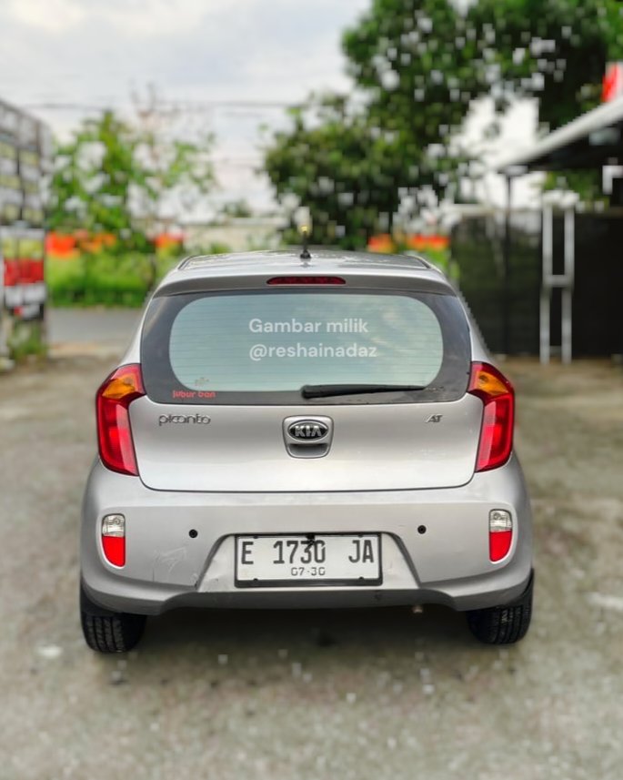 reshainadaz's tweet photo. • STNK panjang 07/30, surat lengkap 😍
• Kaki² &amp; shock depan baru
• Oli + filter baru
• Aki &amp; kampas rem baru
• Pompa bensin baru
• Headunit Android + CarPlay
• Kamera mundur + tweeter audio
• Kaca film baru https://t.co/XcOOtfPG9q